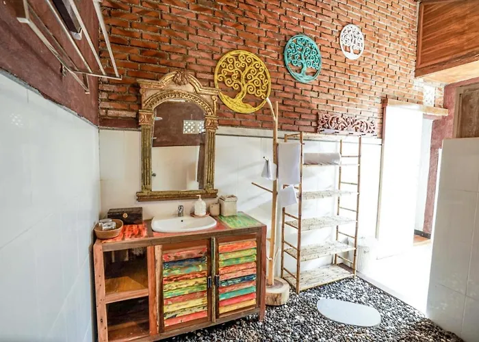 Taman Pesona 4* Canggu (Bali)